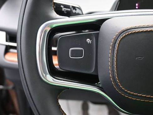 Certified 2025 Lincoln Navigator Black Label AWD/4WD image 12