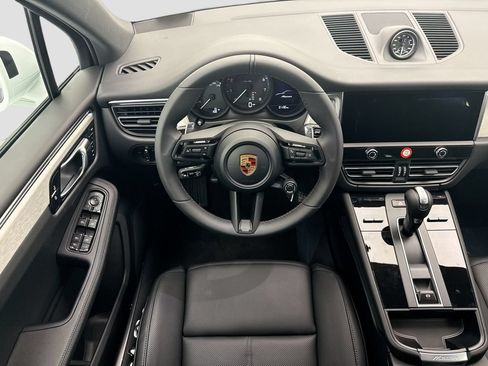 Used 2026 Porsche Macan AWD/4WD image 13