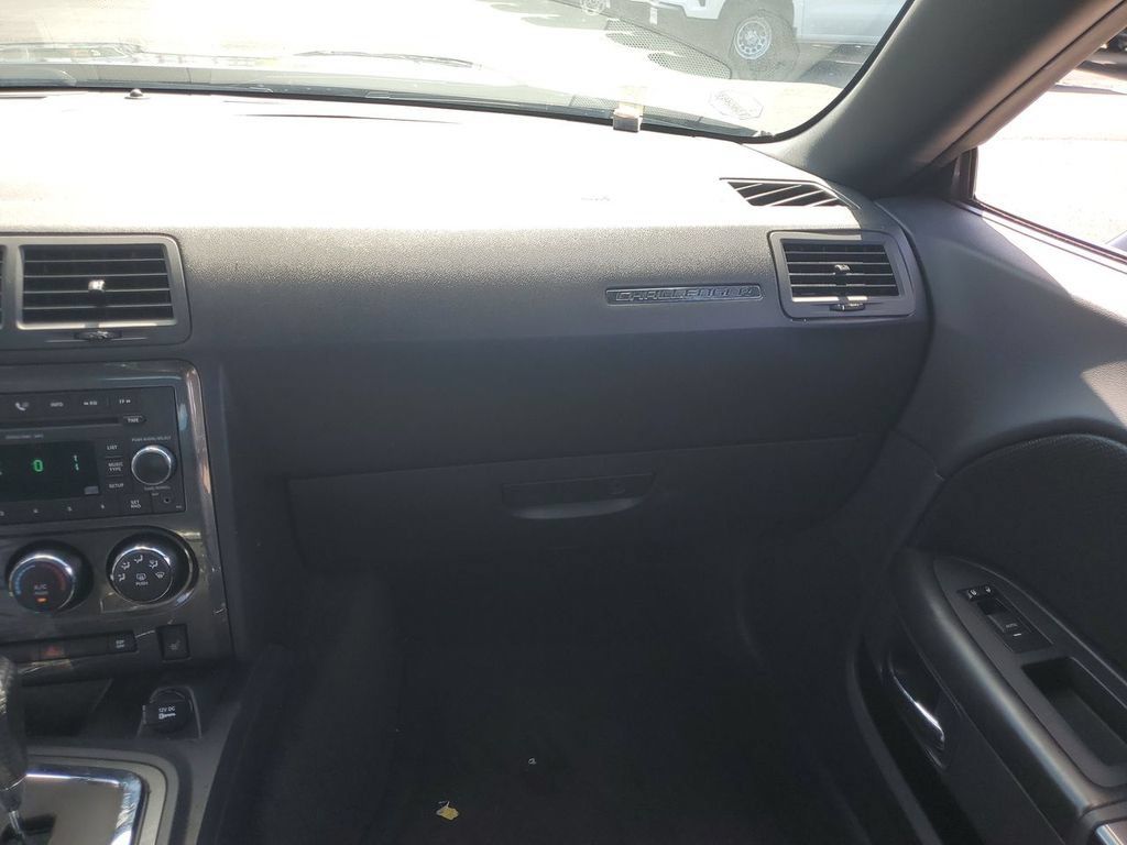 Used 2009 Dodge Challenger R/T RWD image 31