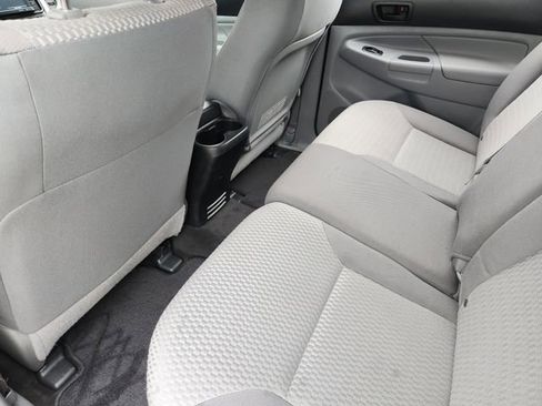 Used 2015 Toyota Tacoma 4x4 Double Cab w/ SR5 Package image 29