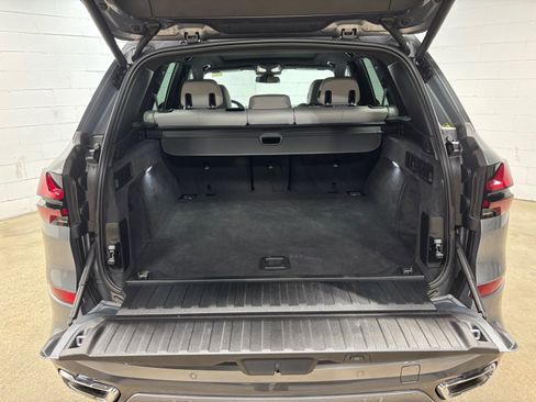 Used 2024 BMW X5 xDrive40i w/ M Sport Package AWD/4WD image 41