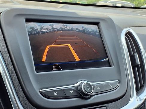 Used 2020 Chevrolet Equinox LT w/ Driver Convenience Package FWD image 8