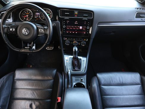 Used 2018 Volkswagen GTI Autobahn FWD image 2