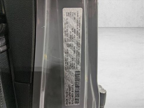 Used 2023 Jeep Wrangler Unlimited Sahara AWD/4WD image 15