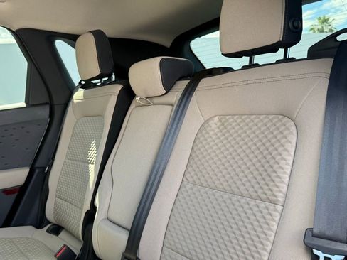 Used 2020 Ford Escape SE FWD image 6