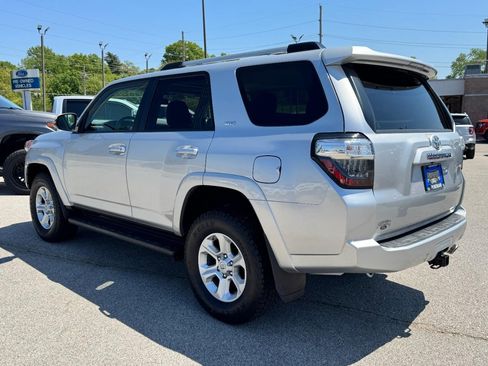 Used 2019 Toyota 4Runner SR5 Premium AWD/4WD image 5