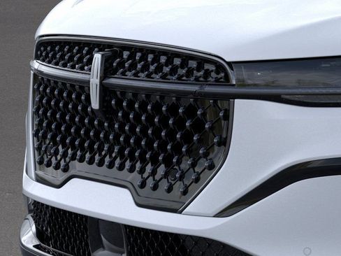 New 2026 Lincoln Nautilus Reserve AWD/4WD image 17