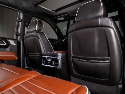 Used 2025 GMC Sierra 1500 Denali Ultimate AWD/4WD image 28