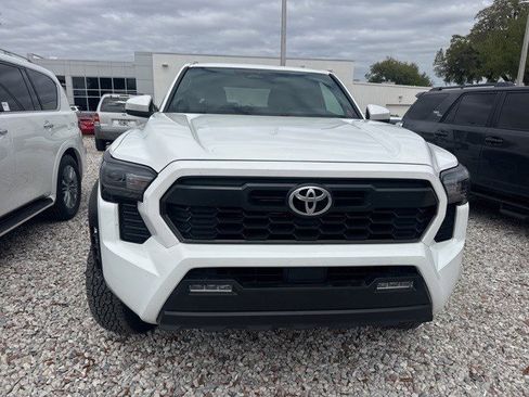Used 2025 Toyota Tacoma TRD Off-Road image 10