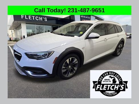 Used 2018 Buick Regal Preferred w/ Sights and Sounds Package AWD/4WD image 1
