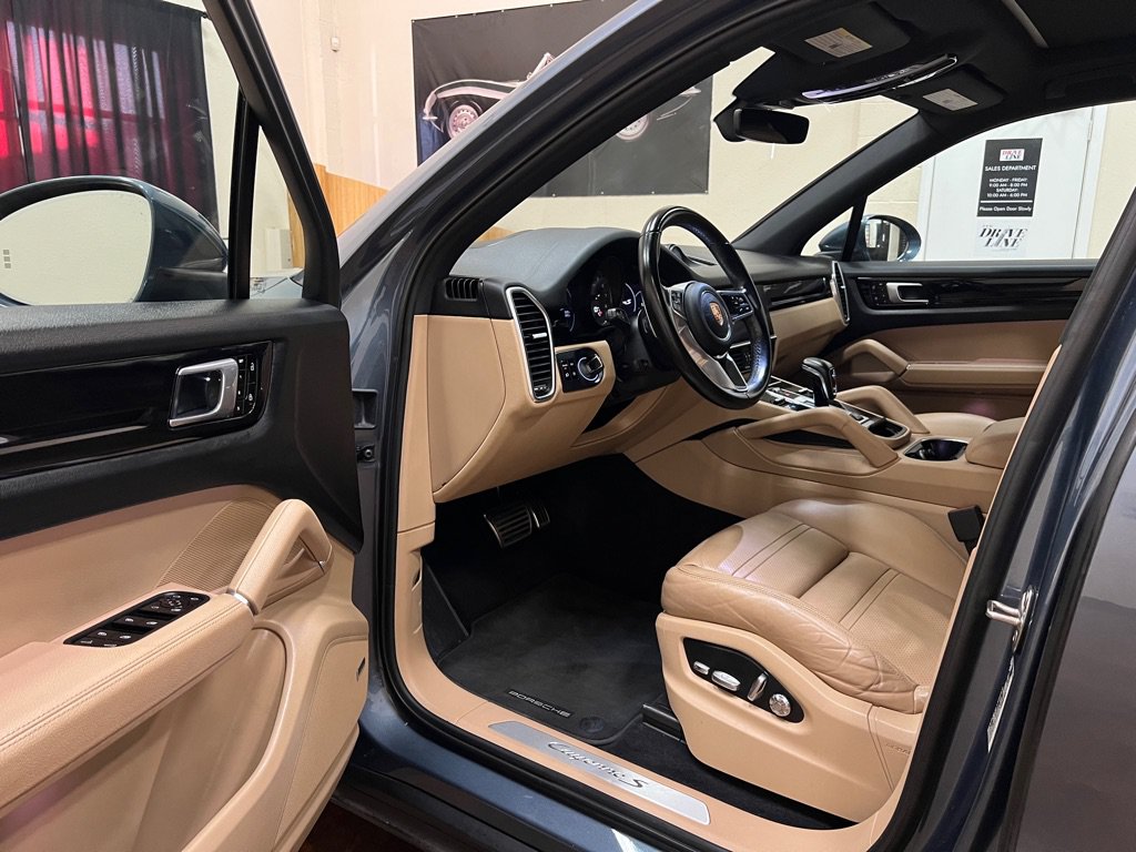 Used 2019 Porsche Cayenne S AWD/4WD image 14