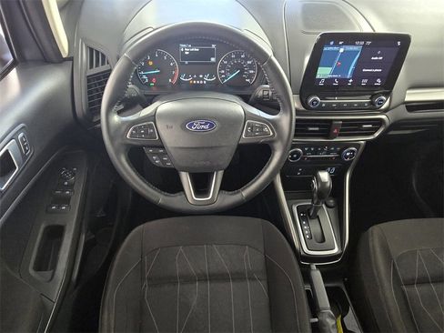 Used 2018 Ford EcoSport SE w/ SE Convenience Package image 9