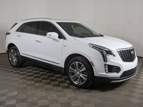 Used 2024 Cadillac XT5 Premium Luxury FWD image 2