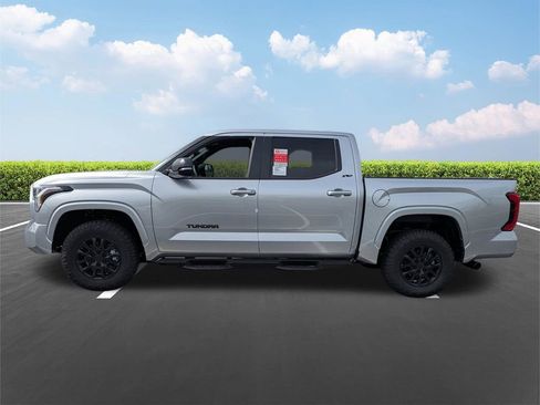 New 2026 Toyota Tundra SR5 w/ SR5 Premium Package AWD/4WD image 7