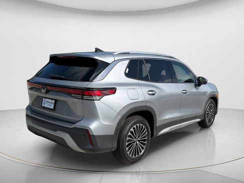 New 2026 Volkswagen Tiguan S FWD image 5