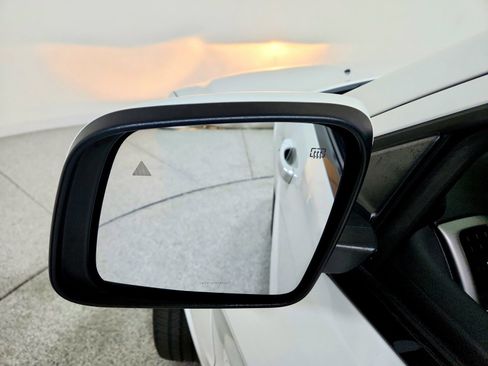 Used 2019 Jeep Grand Cherokee Altitude image 22