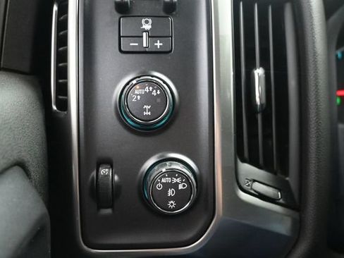 Used 2018 Chevrolet Silverado 1500 LT w/ All Star Edition AWD/4WD image 23