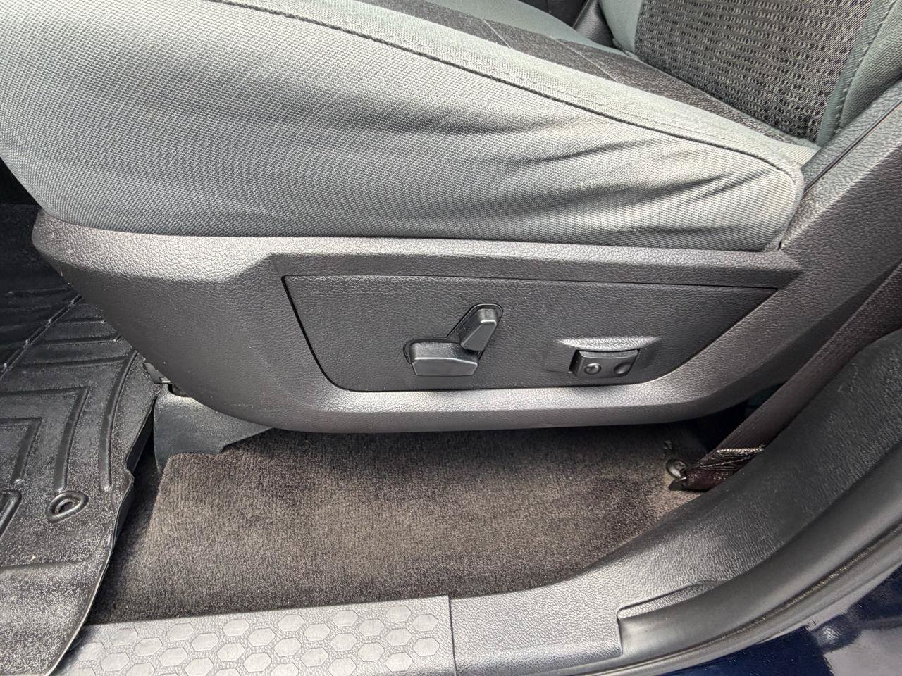 Used 2016 RAM 1500 Big Horn AWD/4WD image 15