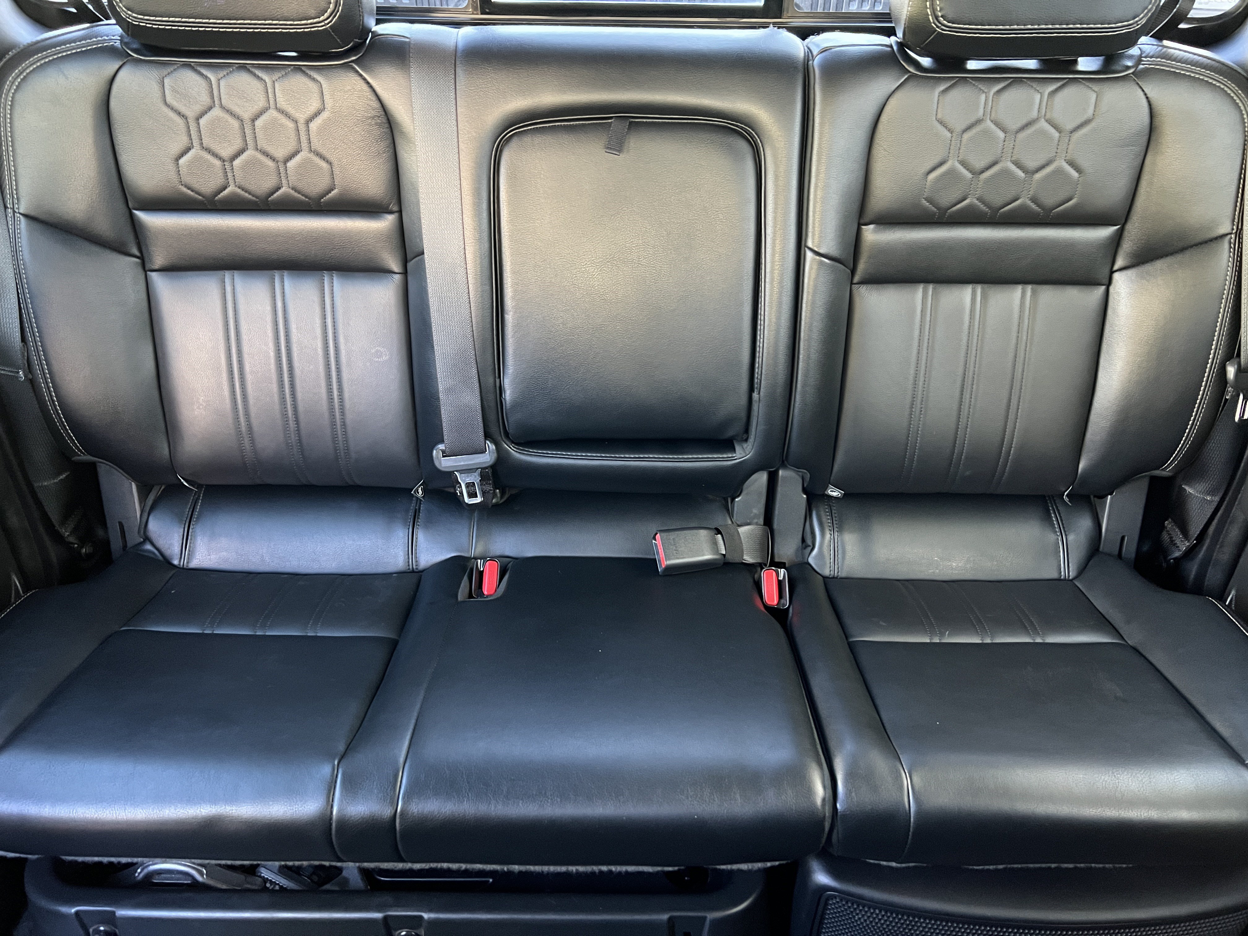 Used 2022 Nissan Frontier SV w/ SV Premium Package AWD/4WD image 14