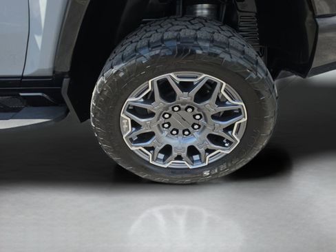 Used 2024 GMC Hummer EV 3X AWD/4WD image 35