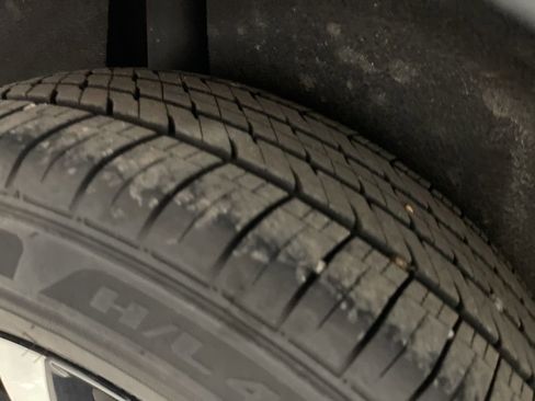 Used 2024 Volkswagen Tiguan S image 40