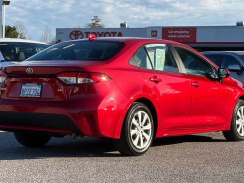 Certified 2020 Toyota Corolla LE image 3