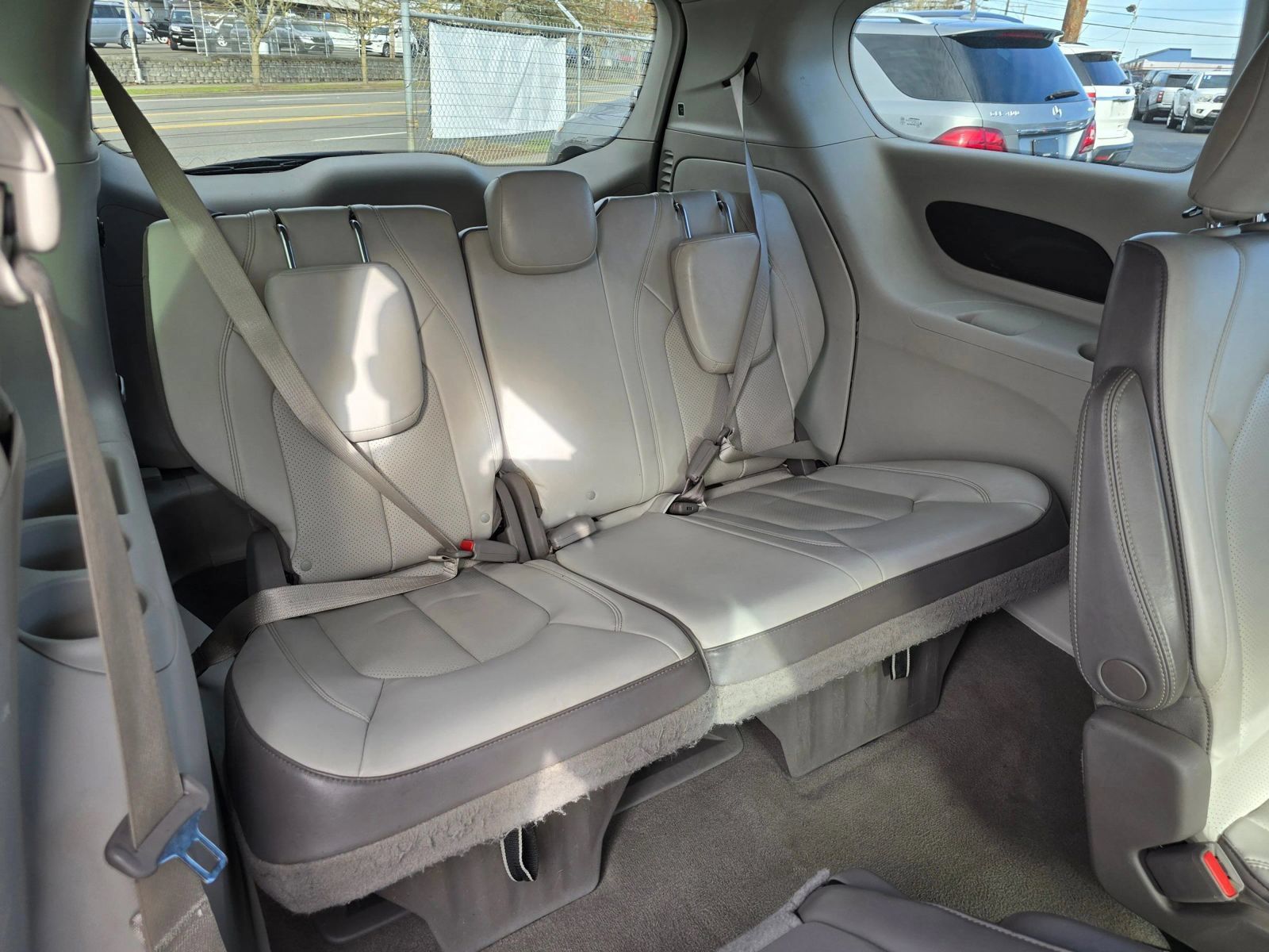 Used 2021 Chrysler Voyager Lxi FWD image 14