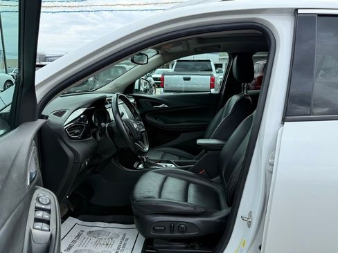 Used 2023 Buick Encore GX Essence w/ Experience Buick Package AWD/4WD image 11