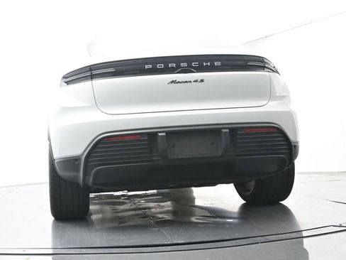 Certified 2025 Porsche Macan 4S Electric AWD/4WD image 46
