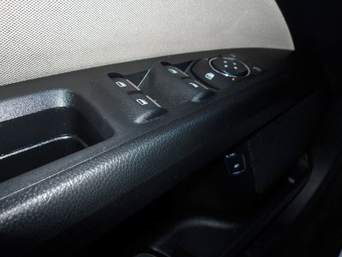 Used 2018 Ford Fusion S FWD image 18