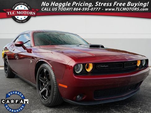Used 2018 Dodge Challenger R/T Scat Pack RWD image 1