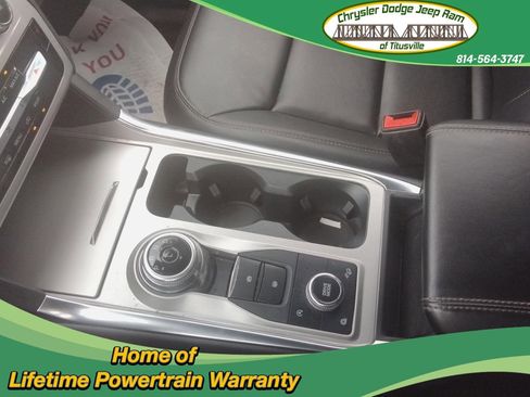 Used 2022 Ford Explorer XLT w/ Equipment Group 202A image 19
