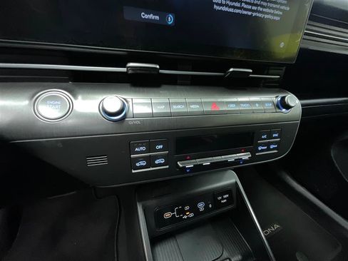 Used 2024 Hyundai Kona SEL w/ Convenience Package FWD image 16