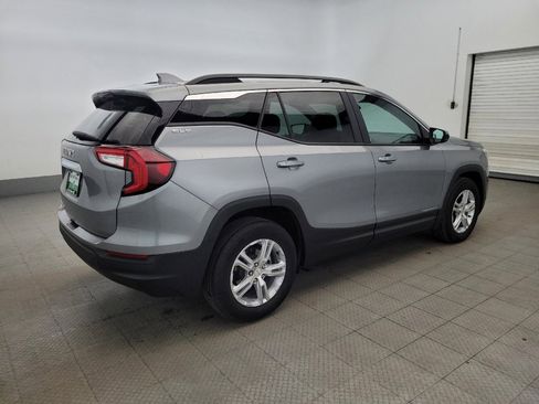 Used 2023 GMC Terrain SLE w/ Driver Convenience Package image 10
