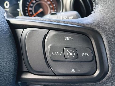 Used 2023 Jeep Wrangler Unlimited Sport AWD/4WD image 6