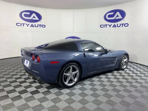 Used 2012 Chevrolet Corvette Coupe RWD image 3