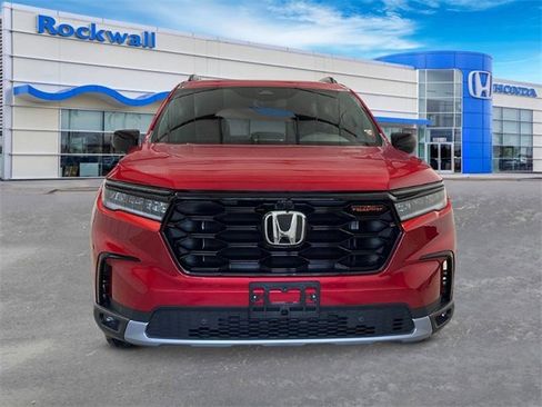 New 2025 Honda Pilot TrailSport image 11
