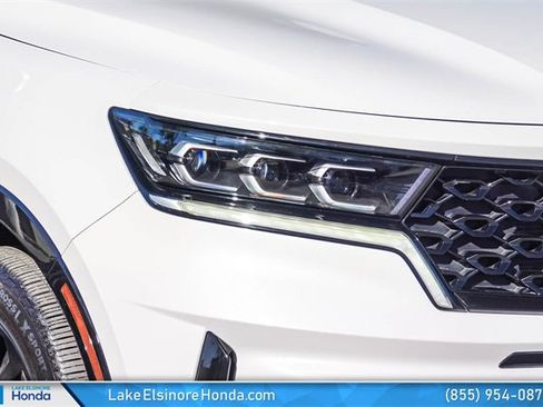Used 2023 Kia Sorento SX image 5