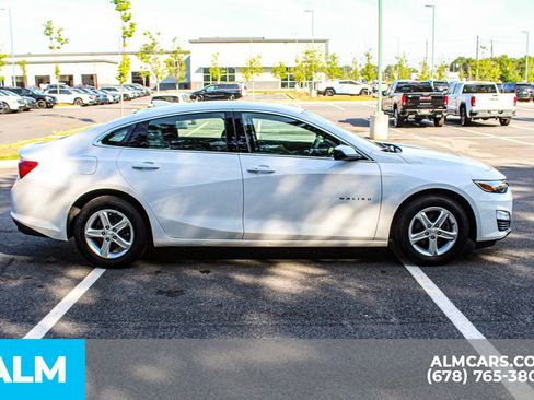 Used 2024 Chevrolet Malibu LT FWD image 9