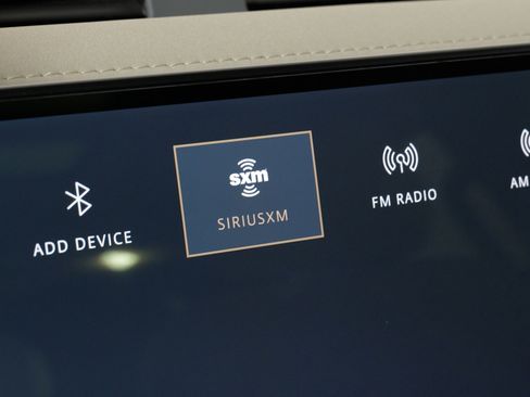 Used 2022 Land Rover Defender 110 SE image 49