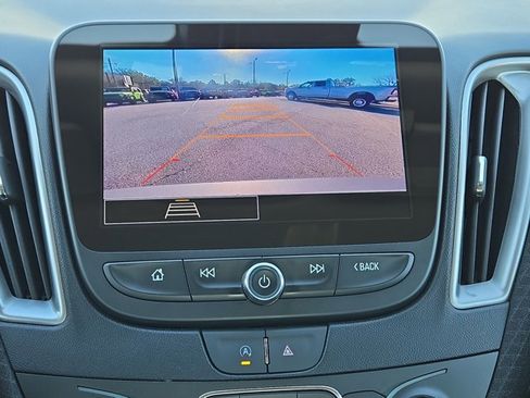 Used 2024 Chevrolet Malibu LT image 25