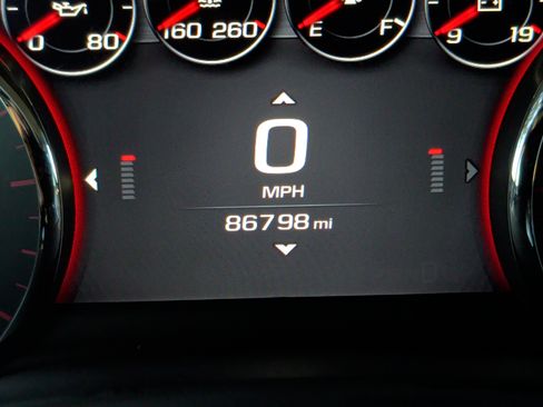 Used 2015 GMC Yukon Denali w/ Premium Package image 14