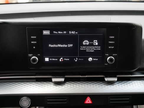 Certified 2022 Kia Carnival LX image 22