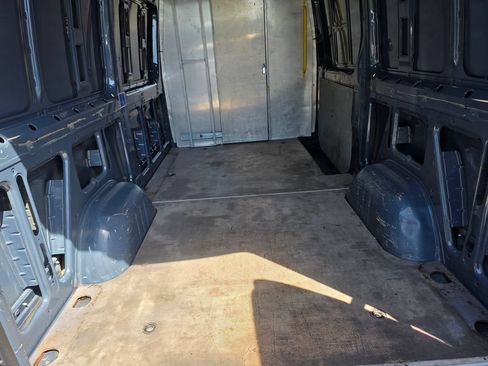 Used 2019 Mercedes-Benz Sprinter 144 image 8