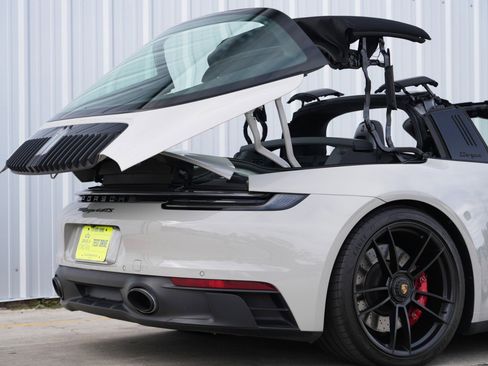 Used 2024 Porsche 911 Targa 4 GTS w/ Premium Package image 61
