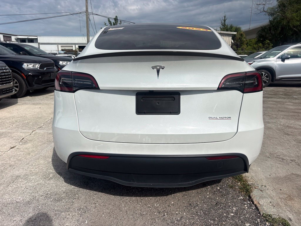 Used 2024 Tesla Model Y Performance AWD/4WD image 4