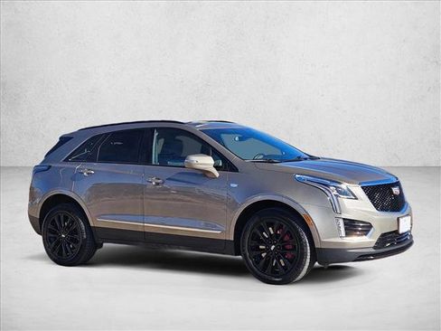 Certified 2023 Cadillac XT5 Sportv image 3