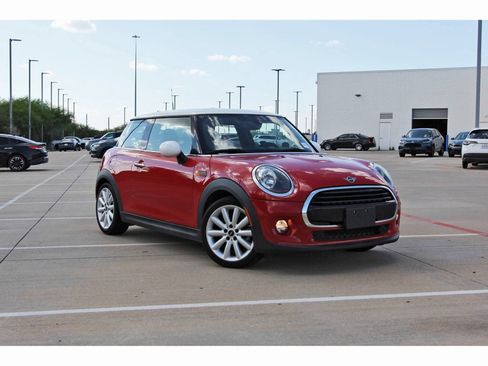 Used 2019 MINI Cooper 2-Door Hardtop FWD image 1