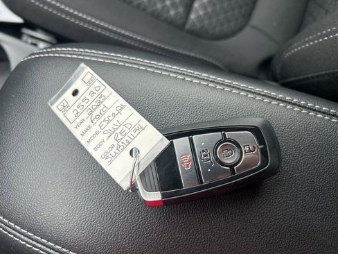 New 2025 Ford Escape Active image 25