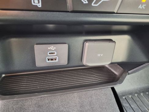 Used 2024 Ford F350 XLT w/ FX4 Off-Road Package image 15